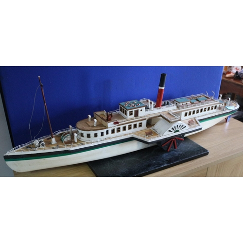 157 - Large RC Model of a Steam Boat, untested, 120 x 30.5 x 31cm