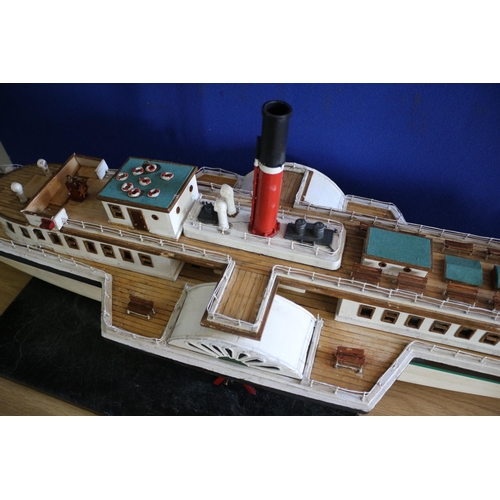 157 - Large RC Model of a Steam Boat, untested, 120 x 30.5 x 31cm