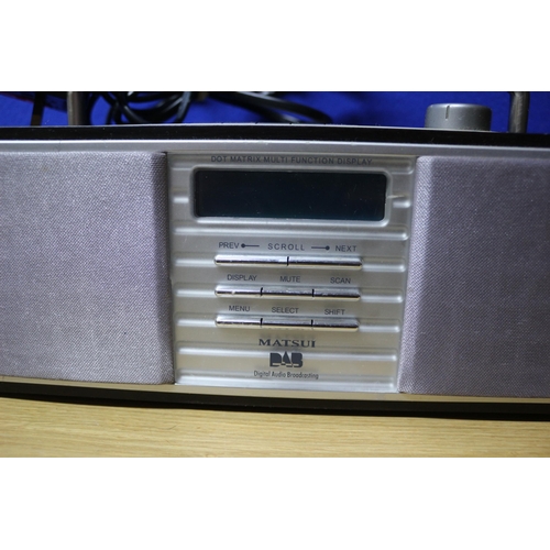 17 - Matsui DAB Radio, advised in working order