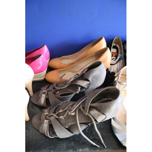 197 - Large Bundle of Shoes