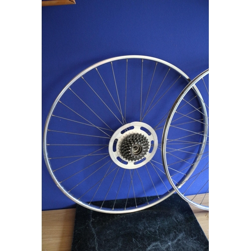 209 - Bike Wheels 25