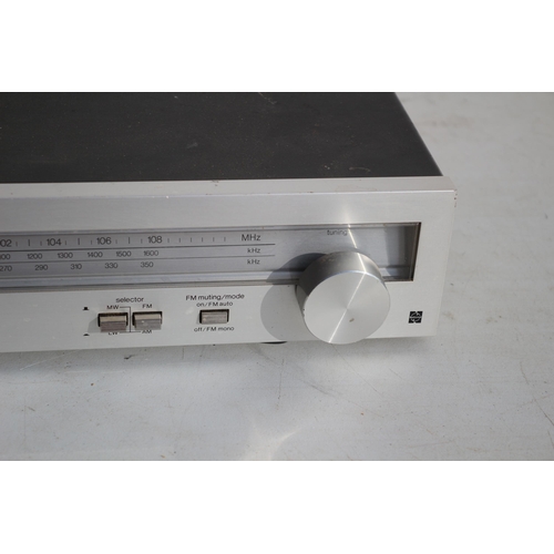 230 - Panasonic Stereo Tuner ST-2800L