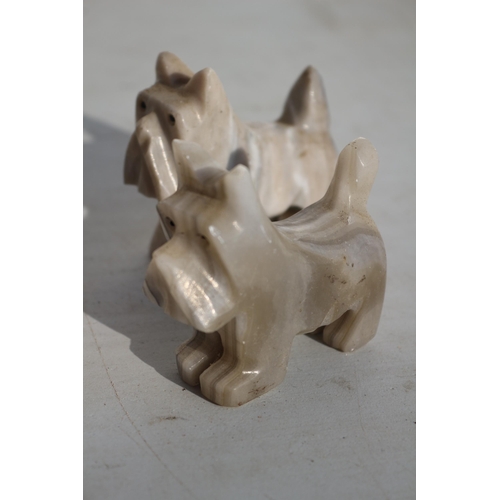 235 - Alabaster Dogs & Onyx Pot