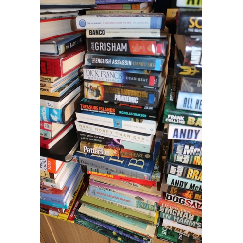 32 - Huge Selection of Books