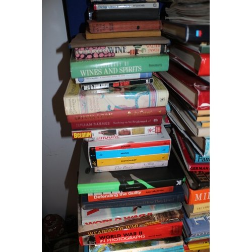 32 - Huge Selection of Books