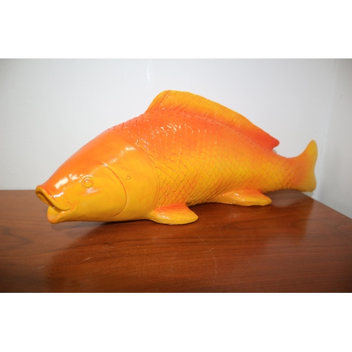 293 - Set of 5 Wall Hanging Gold Fish, Biggest is 38cm, smallest is 15.5cm