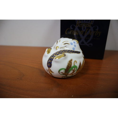 315 - Royal Crown Derby Sleeping Door mouse , Gold Stopper, Paperweight