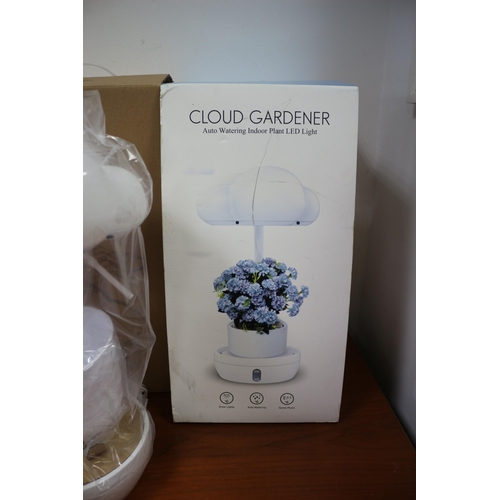 336 - Cloud Gardener, Auto Watering, LED Light Plant Pot (Foreign Plugs)