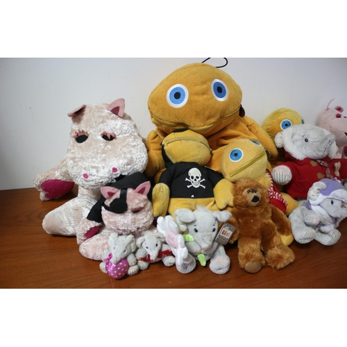 355 - Selection of Children's Soft Teddies x 14