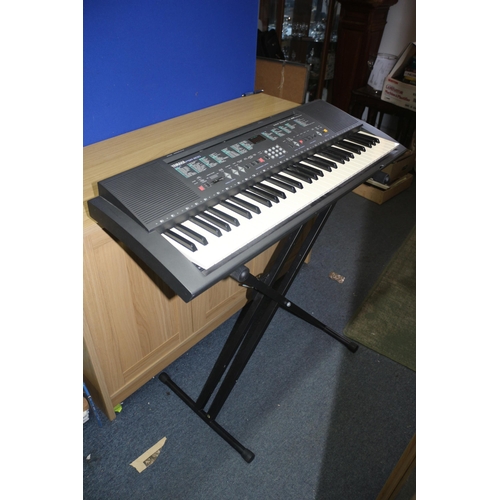 479 - Yamaha PSR-200 Keyboard & Stagg Stand, no Lead & small chip