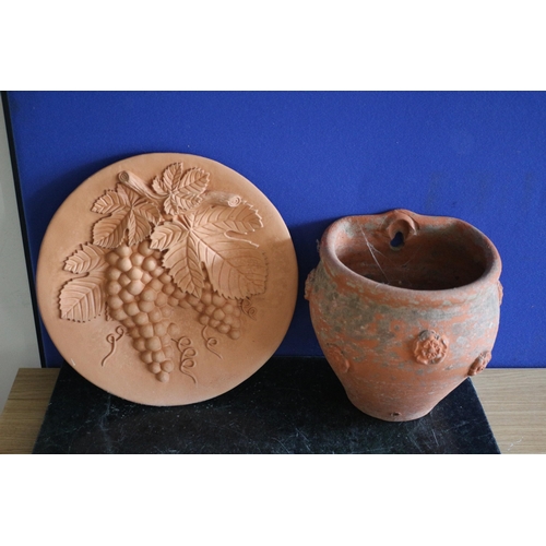 41 - Terracotta Garden Wall Hanging Plant Pot & Decorative Plaque