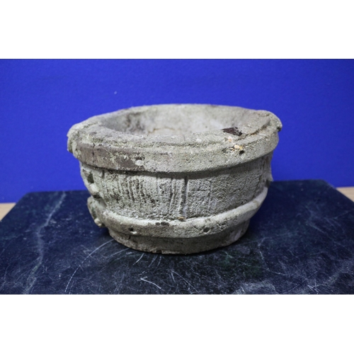 113 - Concrete Garden Plant Pot, 25 x 14 cm