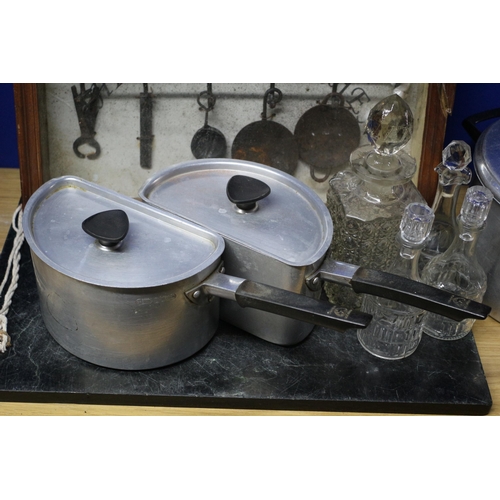 122 - Various Kitchen Items