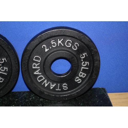 97 - Brand New Pair of 2.5kg/5.5lb Weights, Boxed