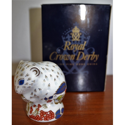 149 - Royal Crown Derby Doormouse, Gold Stopper, Paperweight