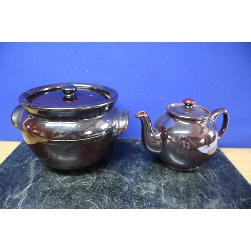 78 - Moira Pot 16cm Tall plus a Sadler Teapot