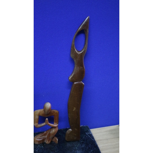 100 - Nice Selection of African Wood Carvings