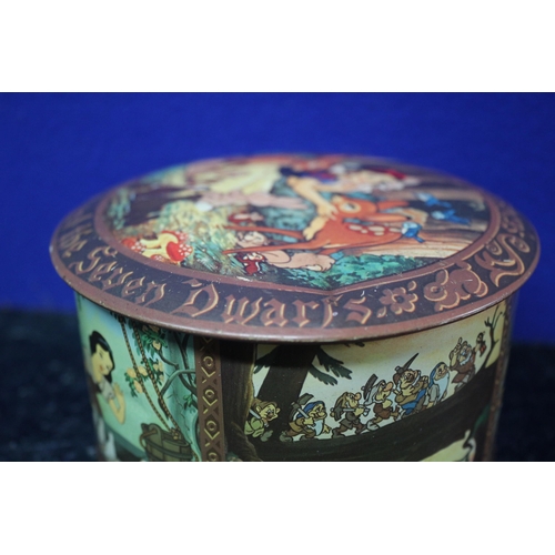 128 - Vintage Tin with Snow White & The Seven Dwarfs Detailing