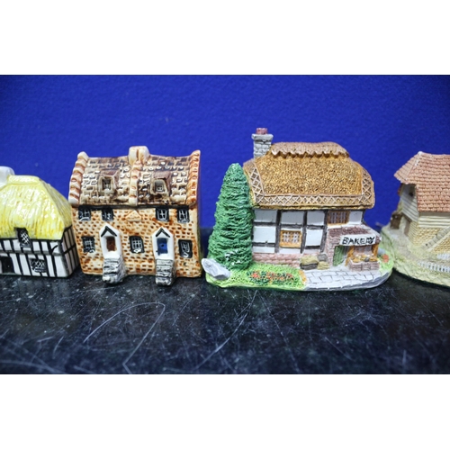 203 - 5 x Miniature Cottages and Houses