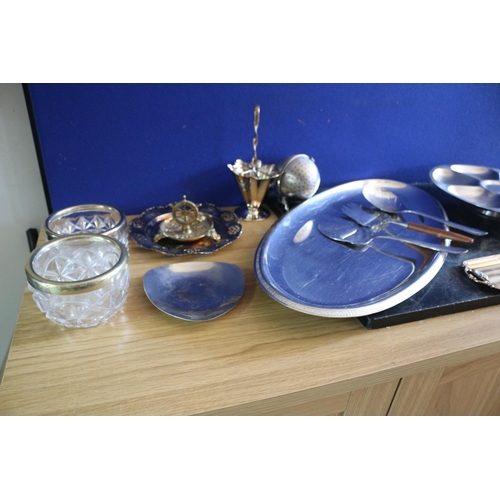 218 - Selection of Metal and Plate Ware