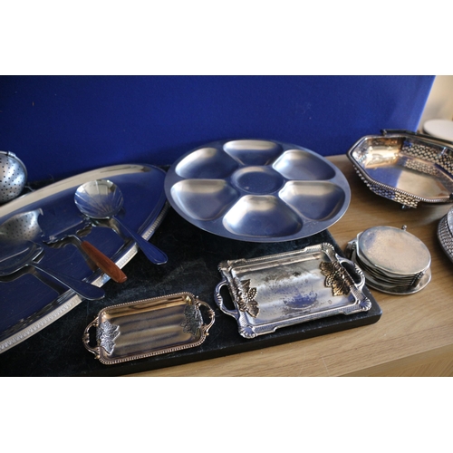 218 - Selection of Metal and Plate Ware