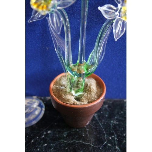 229 - Small Swarovski Styled Glass Swan and Daffodils in a Pot