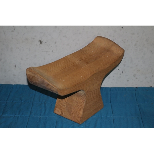 339 - Pine Example of an African Head Rest