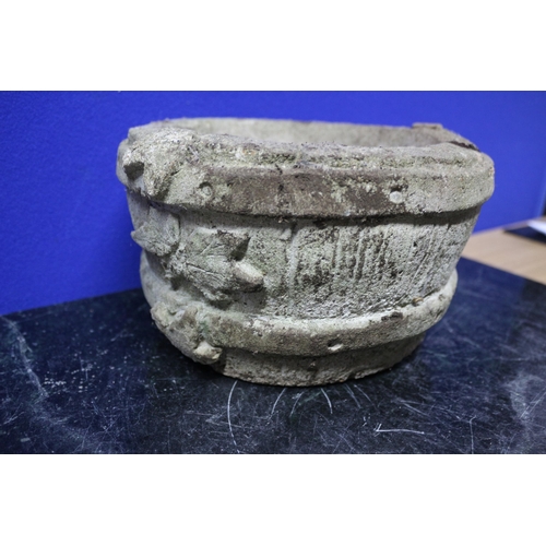 368 - Concrete Garden Plant Pot, 25 x 14 cm