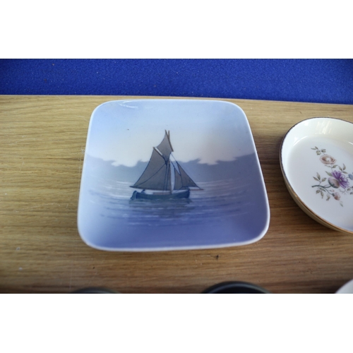 467 - 5 Trinket Dishes