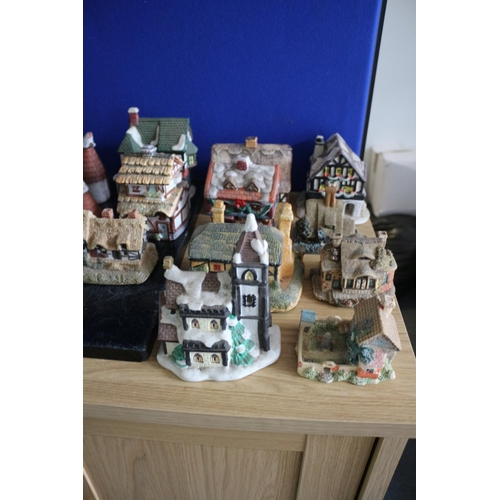 577 - Large Collection of Cottages/Houses