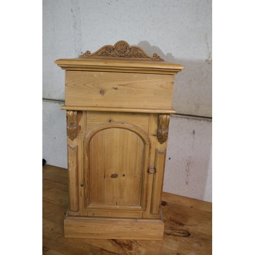 102 - Very Nice Solid Pine Bedside Cabinet with Drawer and Nicely Carved Top Rear Guard - 85 x 46 x 37cm