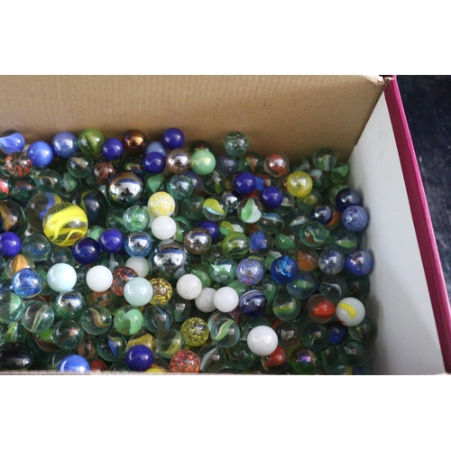 52 - Large Selection of Marbles - Several Vintage Examples - Mixed Size