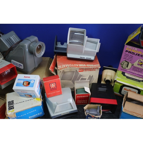 71 - Nice Selection of Vintage Slide and Photo Viewers