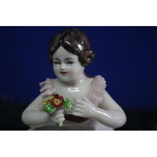 137 - Dresden Porcelain Figure of a Young Girl with a Posy of Flowers - 7.5cm