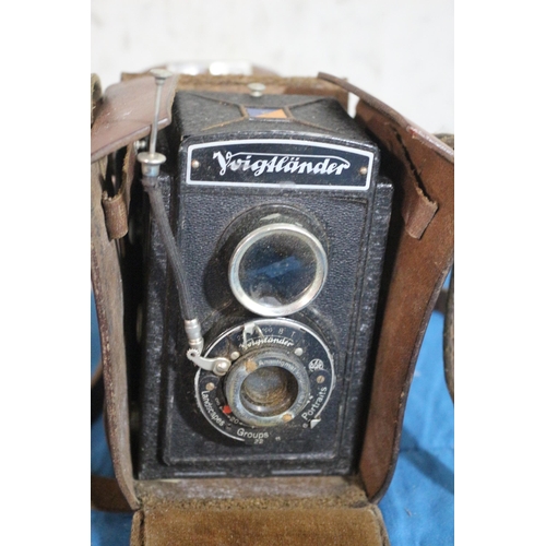 149 - 1930's Voigtlander Brilliant Camera in Original Box