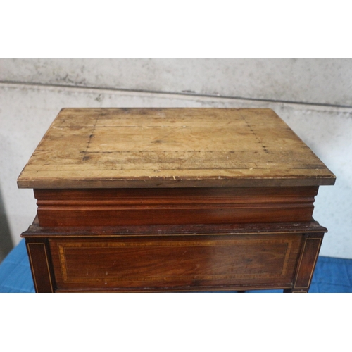 165 - Early 20th Century Height Adjustable Musicians Stool with Crossbanding and Inlay