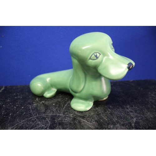 11 - A Rare Sylvac Comical Dachshund - 6860 - 22cm Long