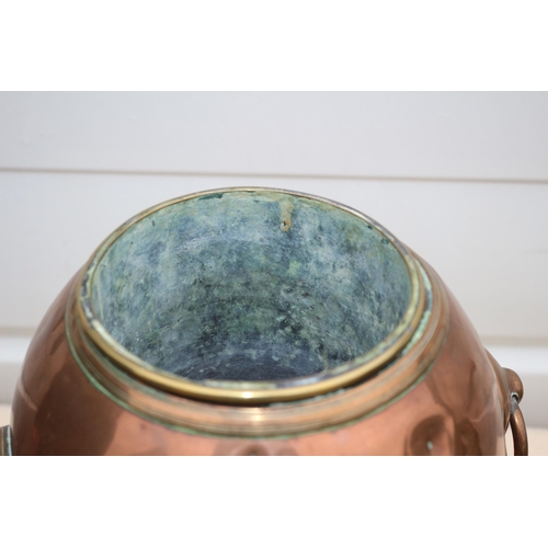 29 - Regency (1811 - 1820) - Copper and Brass Wine Cooler with Insert