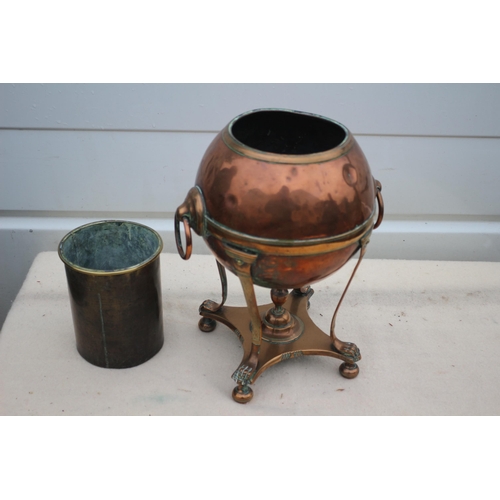 29 - Regency (1811 - 1820) - Copper and Brass Wine Cooler with Insert