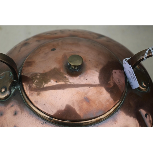 40 - Genuine Victorian Large Copper Kettle with Tell Tale Joint