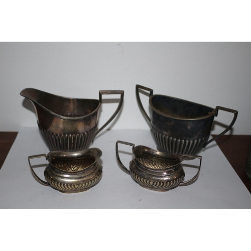 283 - 3 x Walker & Hall Plated Items - Deco Styled