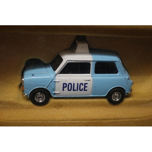 31 - Vanguards Dual Pack of Die Cast Vehicles - 1:43 Scale - Police Panda Cars of the 1960's - Special Li... 