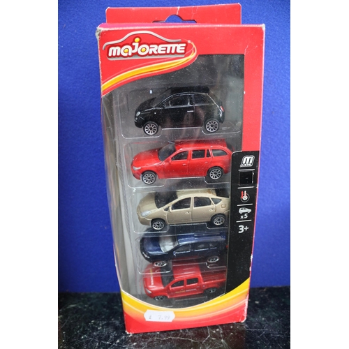 52 - 2 x Majorette 5 Pack Die Cast Vehicles