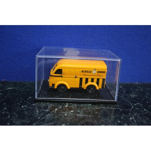 60 - Oxford Die Cast Vintage Austen Yellow Van - Boxed - 1:76