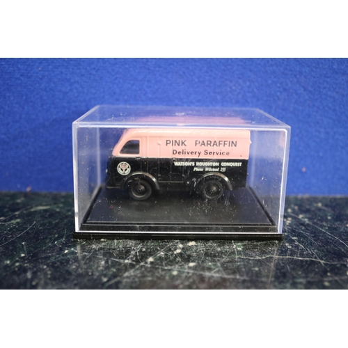 62 - Oxford Die Cast Pink Paraffin Van - Boxed - 1:76