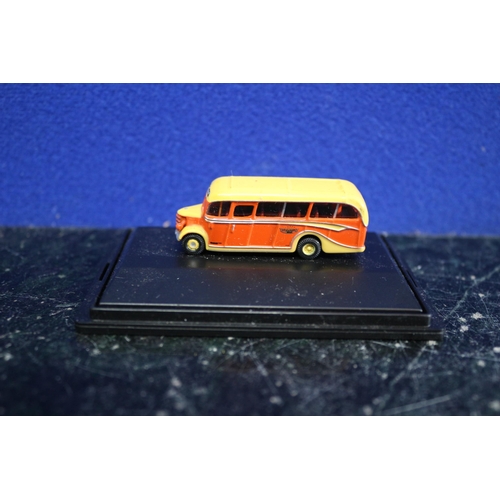 73 - Oxford Die cast Yellow Vintage Bus - No Top Cover - 1:76