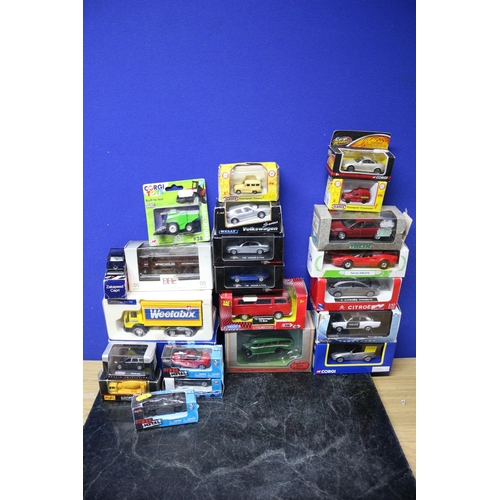 89 - Large Bundle of Mainly Boxed Die Cast Vehicles - Various Makers