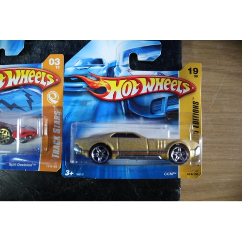 92 - 15 x Card Backed Hot Wheels Die Cast Vehicles