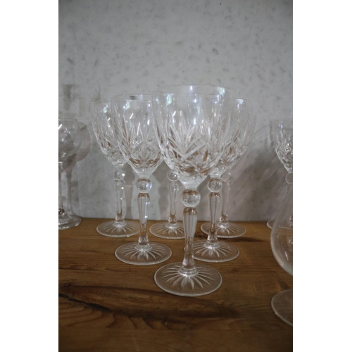 116 - Nice Selection of Crystal and Cut Glass Glasses