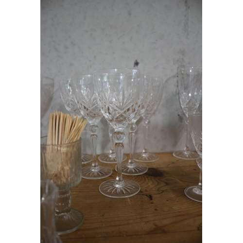 116 - Nice Selection of Crystal and Cut Glass Glasses